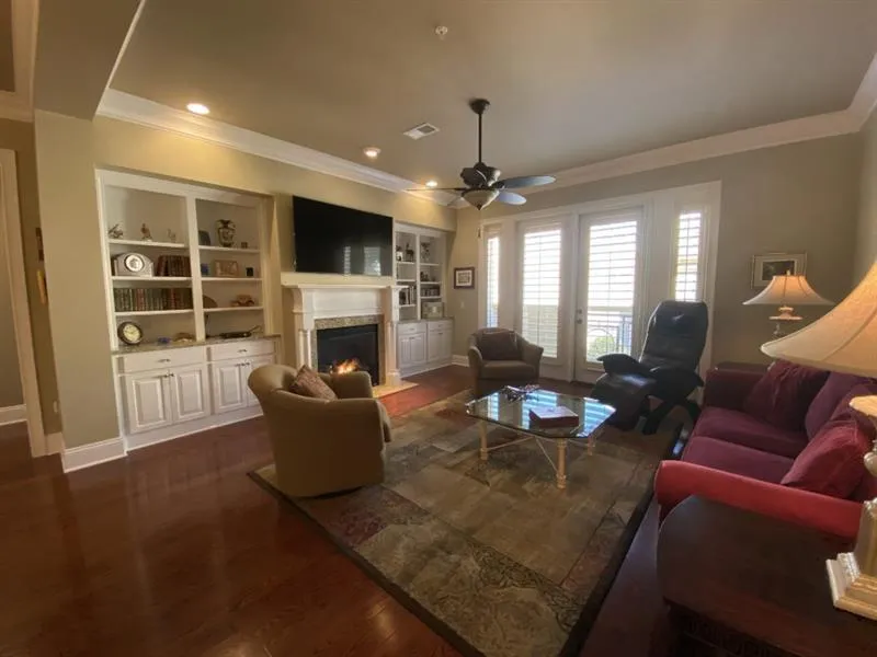 100 Riversedge Drive Unit 132, Atlanta, Georgia 30339, 2 Bedrooms Bedrooms, ,3 BathroomsBathrooms,Residential,Sold,100 Riversedge Drive Unit 132,6853934