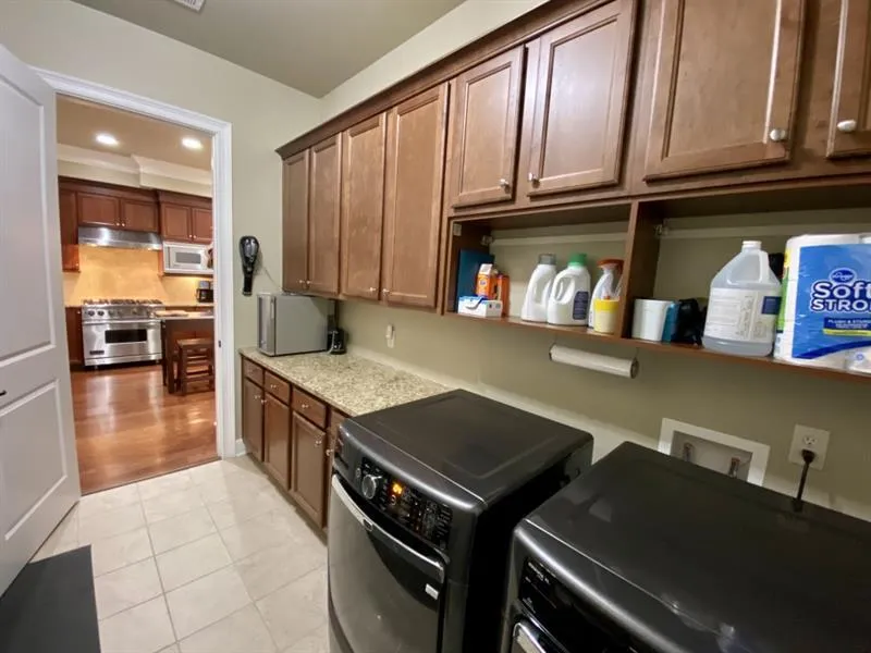 100 Riversedge Drive Unit 132, Atlanta, Georgia 30339, 2 Bedrooms Bedrooms, ,3 BathroomsBathrooms,Residential,Sold,100 Riversedge Drive Unit 132,6853934