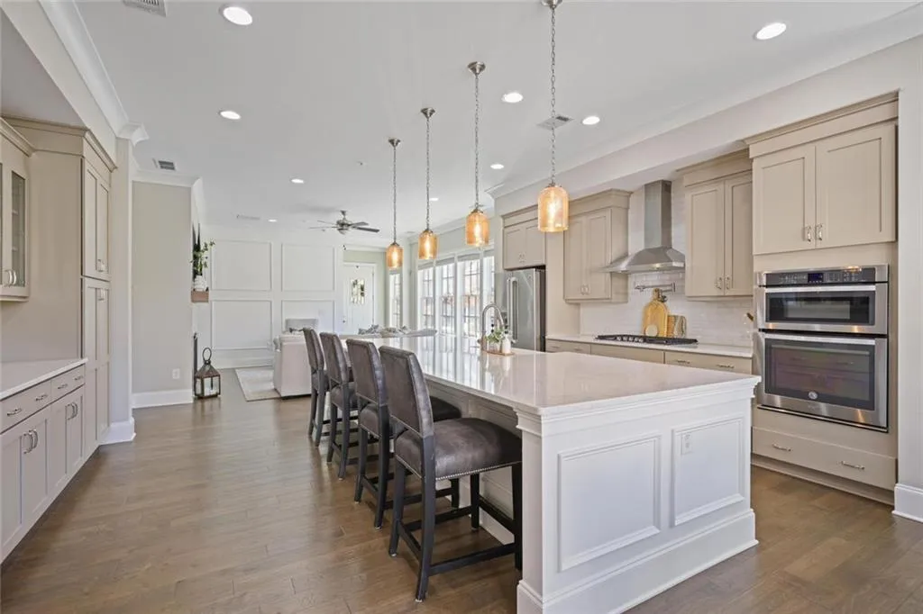6435 Lucent Lane, Atlanta, Georgia 30328, 4 Bedrooms Bedrooms, ,4 BathroomsBathrooms,Residential,Sold,6435 Lucent Lane,7693140