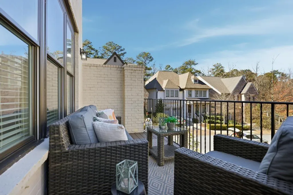 6435 Lucent Lane, Atlanta, Georgia 30328, 4 Bedrooms Bedrooms, ,4 BathroomsBathrooms,Residential,Sold,6435 Lucent Lane,7693140