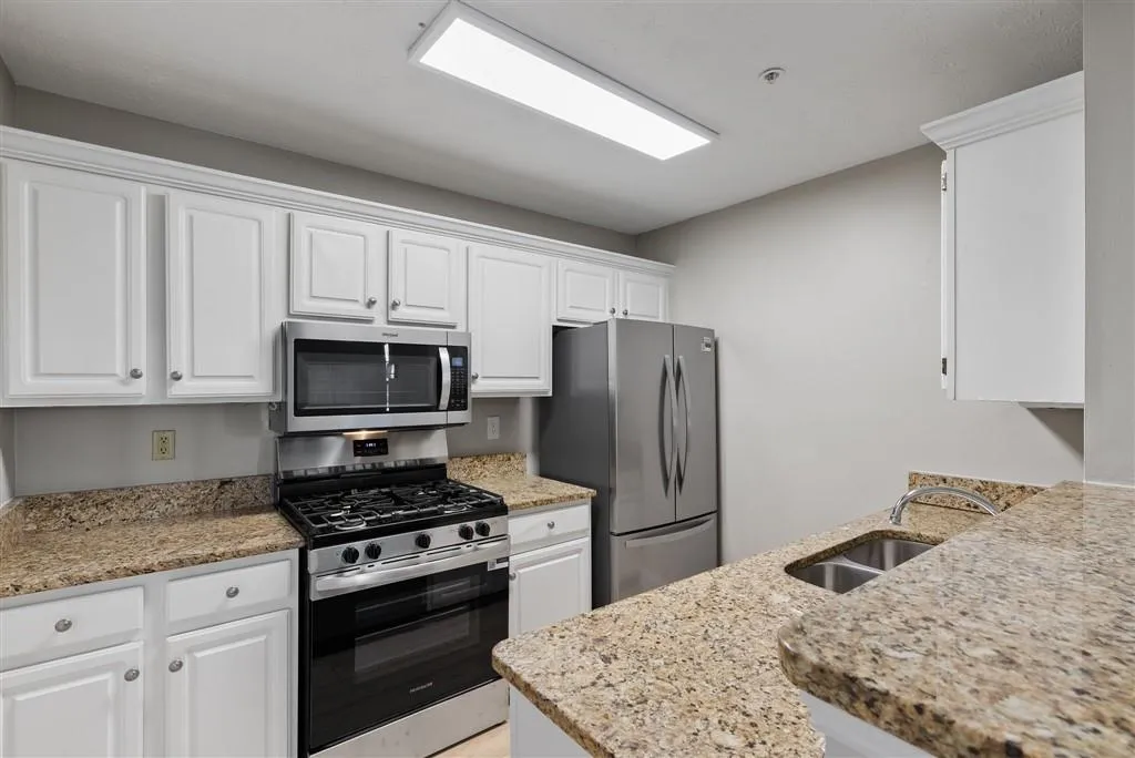 1364 Keys Crossing Ne, Atlanta, Georgia 30319, 2 Bedrooms Bedrooms, ,2 BathroomsBathrooms,Residential,For Sale,1364 Keys Crossing Ne,7647608
