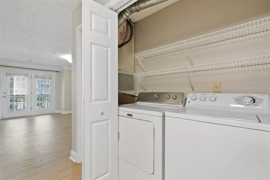 1364 Keys Crossing Ne, Atlanta, Georgia 30319, 2 Bedrooms Bedrooms, ,2 BathroomsBathrooms,Residential,For Sale,1364 Keys Crossing Ne,7647608
