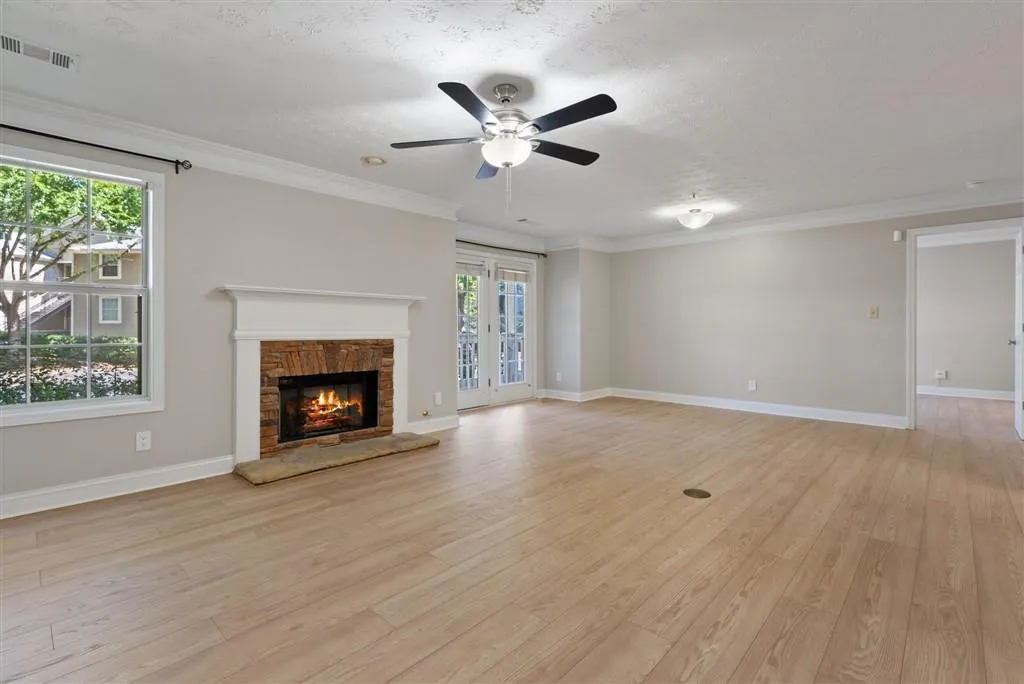 1364 Keys Crossing Ne, Atlanta, Georgia 30319, 2 Bedrooms Bedrooms, ,2 BathroomsBathrooms,Residential,For Sale,1364 Keys Crossing Ne,7647608