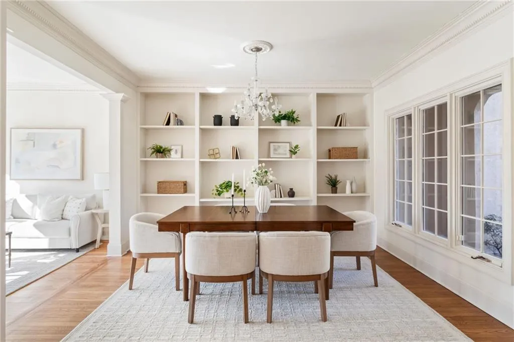 The Dining Area is large and can accommBeaodate a larger group by going into the Sitting Area.