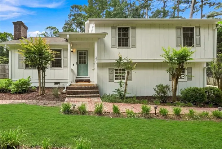 5075 Woodland Drive Nw, Kennesaw, Georgia 30152