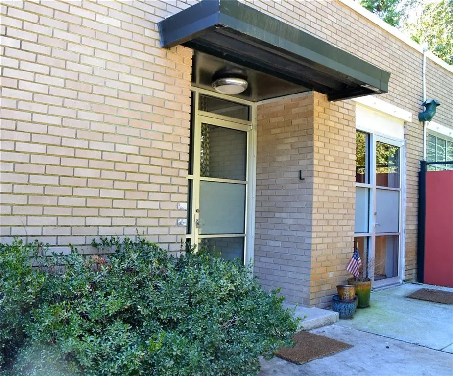 1791 Harper Street Nw Unit L, Atlanta, Georgia 30318, 2 Bedrooms Bedrooms, ,2 BathroomsBathrooms,Residential,Sold,1791 Harper Street Nw Unit L,5760255