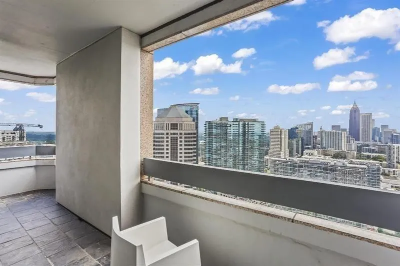 75 14th Street Ne Unit 3560, Atlanta, Georgia 30309, 2 Bedrooms Bedrooms, ,2 BathroomsBathrooms,Residential,For Sale,75 14th Street Ne Unit 3560,7644062
