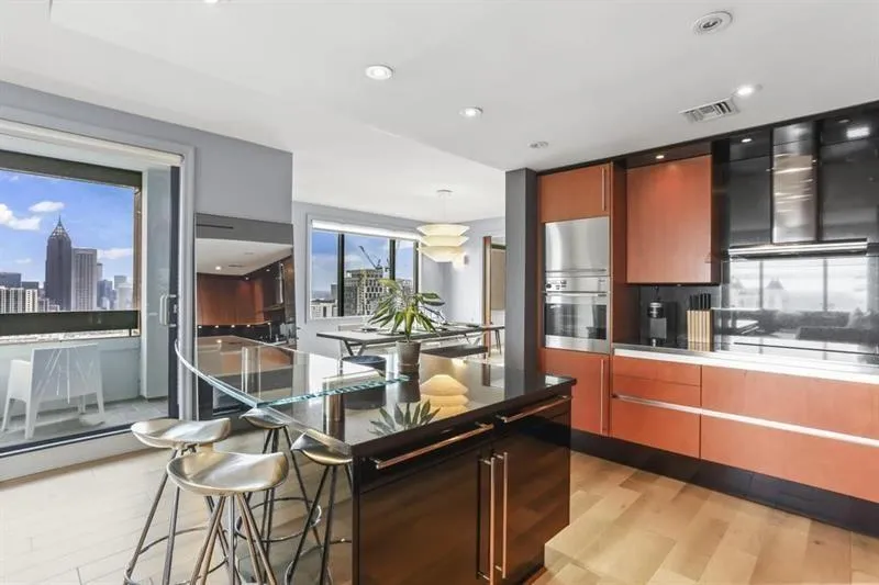 75 14th Street Ne Unit 3560, Atlanta, Georgia 30309, 2 Bedrooms Bedrooms, ,2 BathroomsBathrooms,Residential,For Sale,75 14th Street Ne Unit 3560,7644062