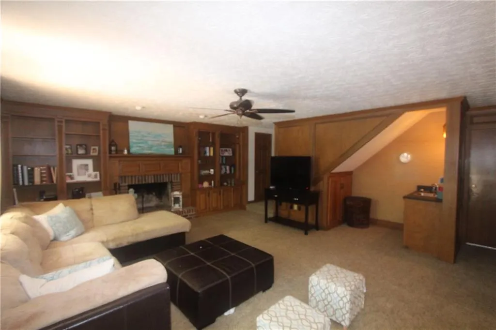 7570 Hunters Woods Drive, Sandy Springs, Georgia 30350, 4 Bedrooms Bedrooms, ,3 BathroomsBathrooms,Residential,Sold,7570 Hunters Woods Drive,5874769