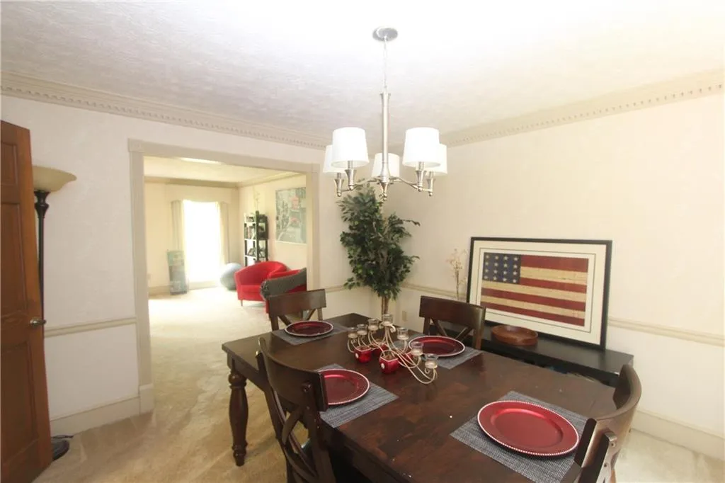 7570 Hunters Woods Drive, Sandy Springs, Georgia 30350, 4 Bedrooms Bedrooms, ,3 BathroomsBathrooms,Residential,Sold,7570 Hunters Woods Drive,5874769