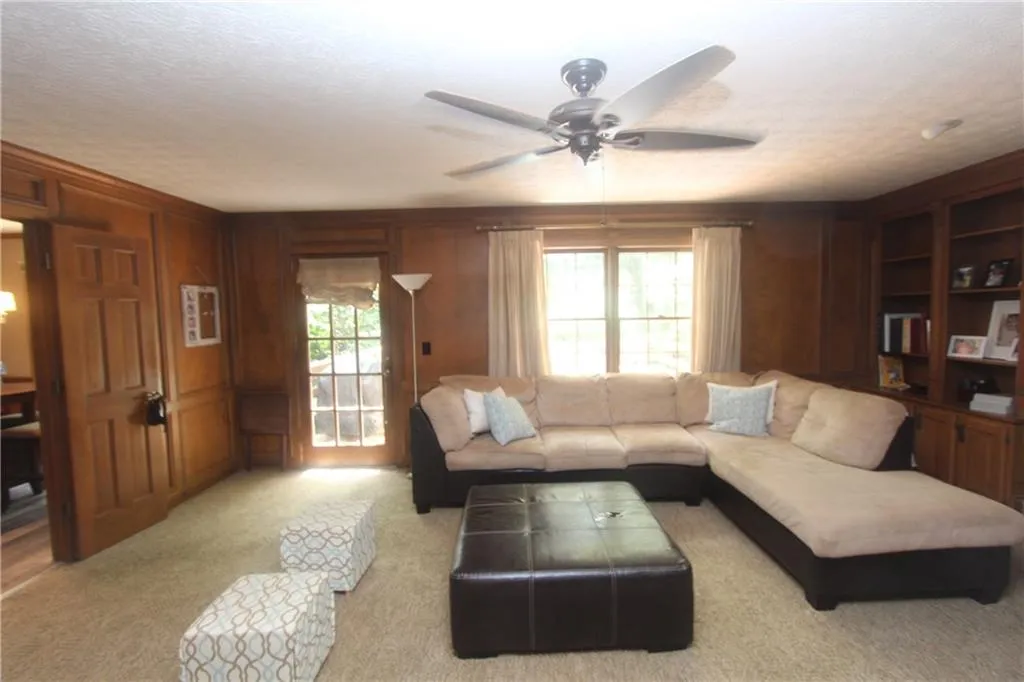 7570 Hunters Woods Drive, Sandy Springs, Georgia 30350, 4 Bedrooms Bedrooms, ,3 BathroomsBathrooms,Residential,Sold,7570 Hunters Woods Drive,5874769