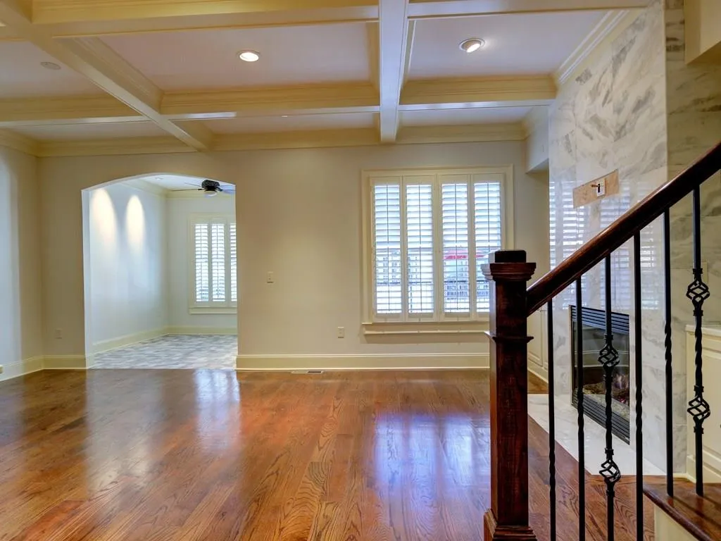 704 Creekgarden Court Unit 704, Atlanta, Georgia 30339, 3 Bedrooms Bedrooms, ,3 BathroomsBathrooms,Residential,Sold,704 Creekgarden Court Unit 704,5798007