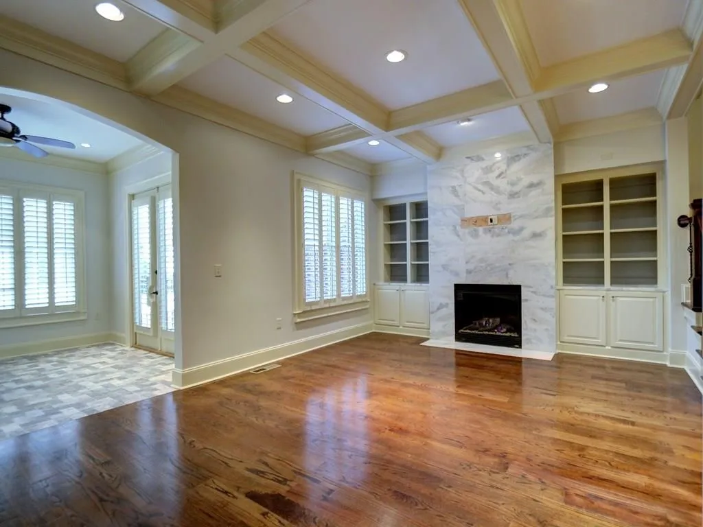 704 Creekgarden Court Unit 704, Atlanta, Georgia 30339, 3 Bedrooms Bedrooms, ,3 BathroomsBathrooms,Residential,Sold,704 Creekgarden Court Unit 704,5798007