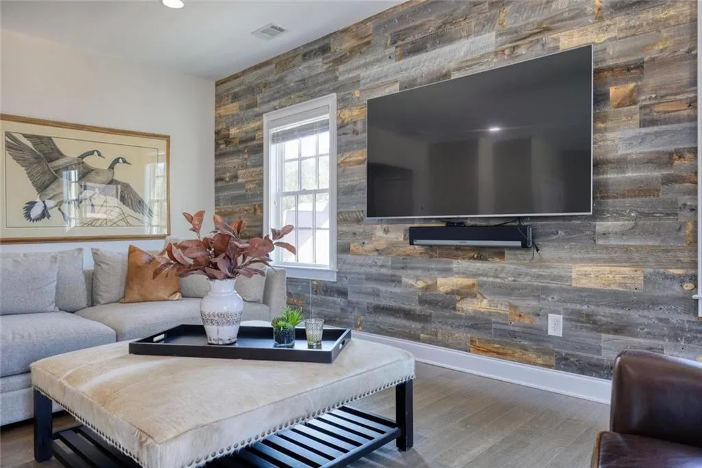 6435 Lucent Lane, Atlanta, Georgia 30328, 4 Bedrooms Bedrooms, ,4 BathroomsBathrooms,Residential,For Sale,6435 Lucent Lane,7677613