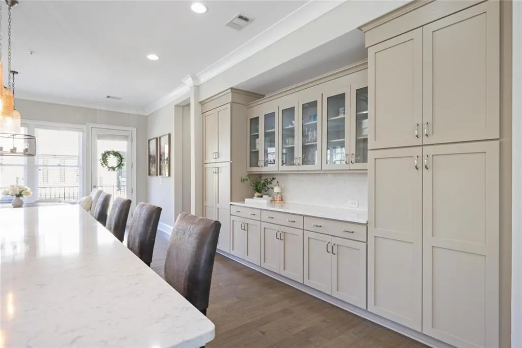 6435 Lucent Lane, Atlanta, Georgia 30328, 4 Bedrooms Bedrooms, ,4 BathroomsBathrooms,Residential,For Sale,6435 Lucent Lane,7677613