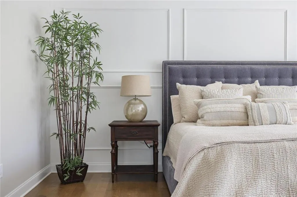 6435 Lucent Lane, Atlanta, Georgia 30328, 4 Bedrooms Bedrooms, ,4 BathroomsBathrooms,Residential,For Sale,6435 Lucent Lane,7677613