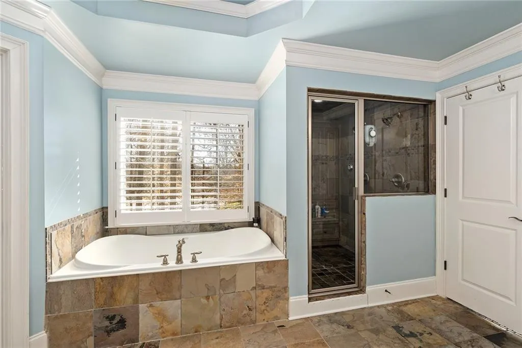 1021 Madeline Lane, Sandy Springs, Georgia 30350, 4 Bedrooms Bedrooms, ,3 BathroomsBathrooms,Residential,Sold,1021 Madeline Lane,7173683