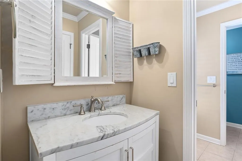 1021 Madeline Lane, Sandy Springs, Georgia 30350, 4 Bedrooms Bedrooms, ,3 BathroomsBathrooms,Residential,Sold,1021 Madeline Lane,7173683