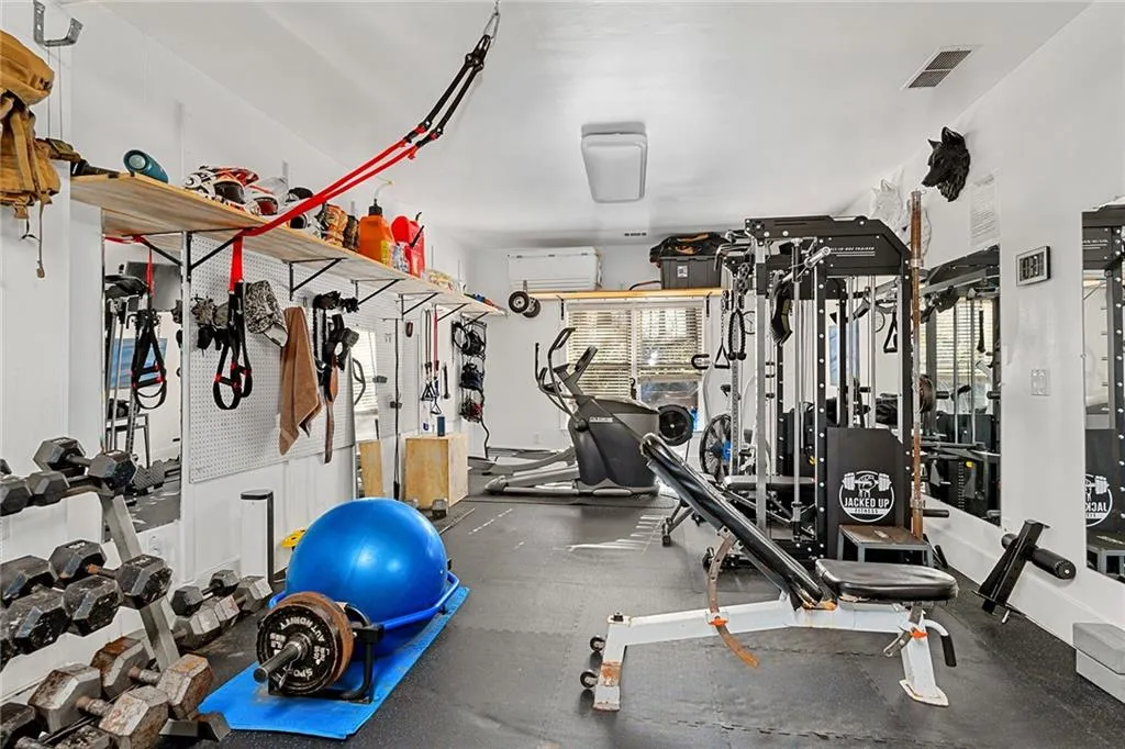 1021 Madeline Lane, Sandy Springs, Georgia 30350, 4 Bedrooms Bedrooms, ,3 BathroomsBathrooms,Residential,Sold,1021 Madeline Lane,7173683