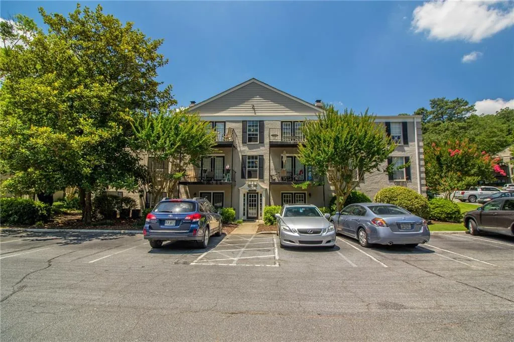 3719 Essex Avenue Unit 7, Atlanta, Georgia 30339, 2 Bedrooms Bedrooms, ,2 BathroomsBathrooms,Residential,Sold,3719 Essex Avenue Unit 7,5871045
