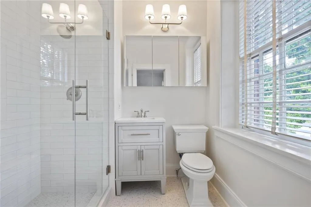 1 S Prado Ne Unit 1, Atlanta, Georgia 30309, 1 Bedroom Bedrooms, ,1 BathroomBathrooms,Residential,For Sale,1 S Prado Ne Unit 1,7649338