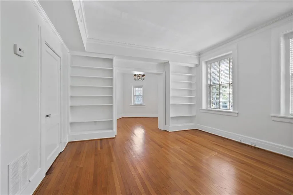 1 S Prado Ne Unit 1, Atlanta, Georgia 30309, 1 Bedroom Bedrooms, ,1 BathroomBathrooms,Residential,For Sale,1 S Prado Ne Unit 1,7649338