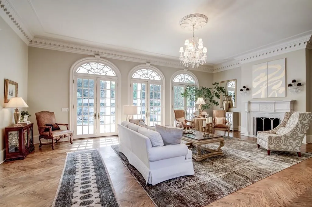 670 Tuxedo Place Nw, Atlanta, Georgia 30342, 6 Bedrooms Bedrooms, ,8 BathroomsBathrooms,Residential,Sold,670 Tuxedo Place Nw,5873838