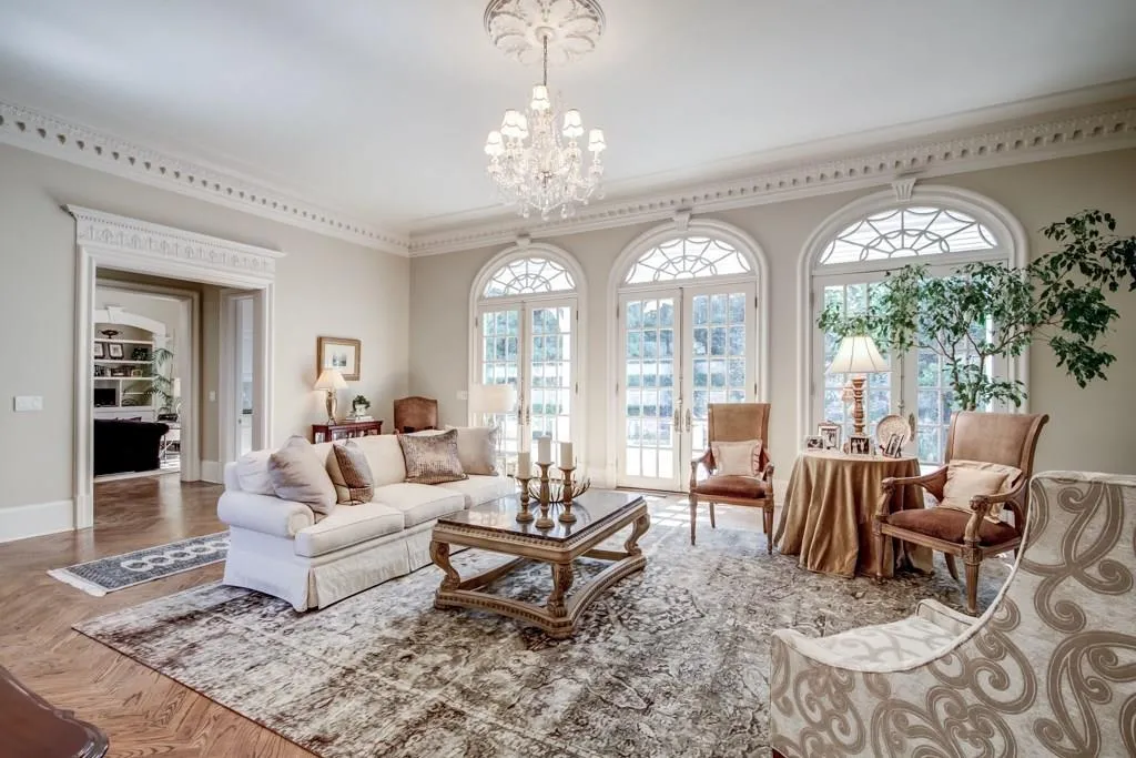 670 Tuxedo Place Nw, Atlanta, Georgia 30342, 6 Bedrooms Bedrooms, ,8 BathroomsBathrooms,Residential,Sold,670 Tuxedo Place Nw,5873838