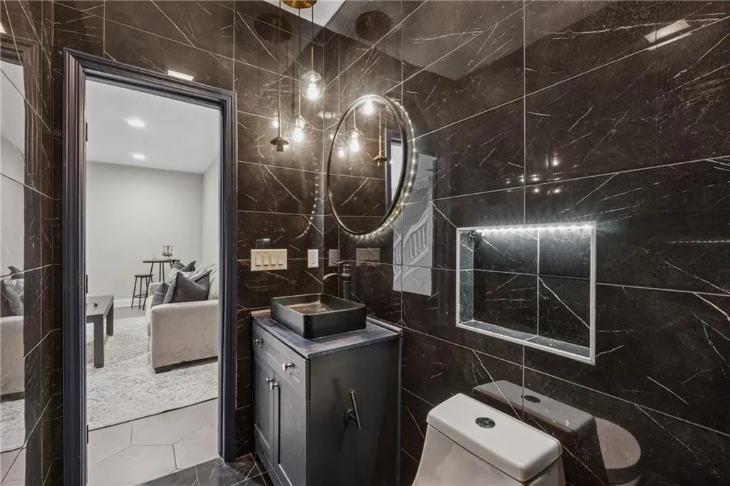 6682 Sterling Drive, Atlanta, Georgia 30328, 3 Bedrooms Bedrooms, ,4 BathroomsBathrooms,Residential,Sold,6682 Sterling Drive,7546371