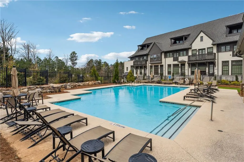 6682 Sterling Drive, Atlanta, Georgia 30328, 3 Bedrooms Bedrooms, ,4 BathroomsBathrooms,Residential,Sold,6682 Sterling Drive,7546371