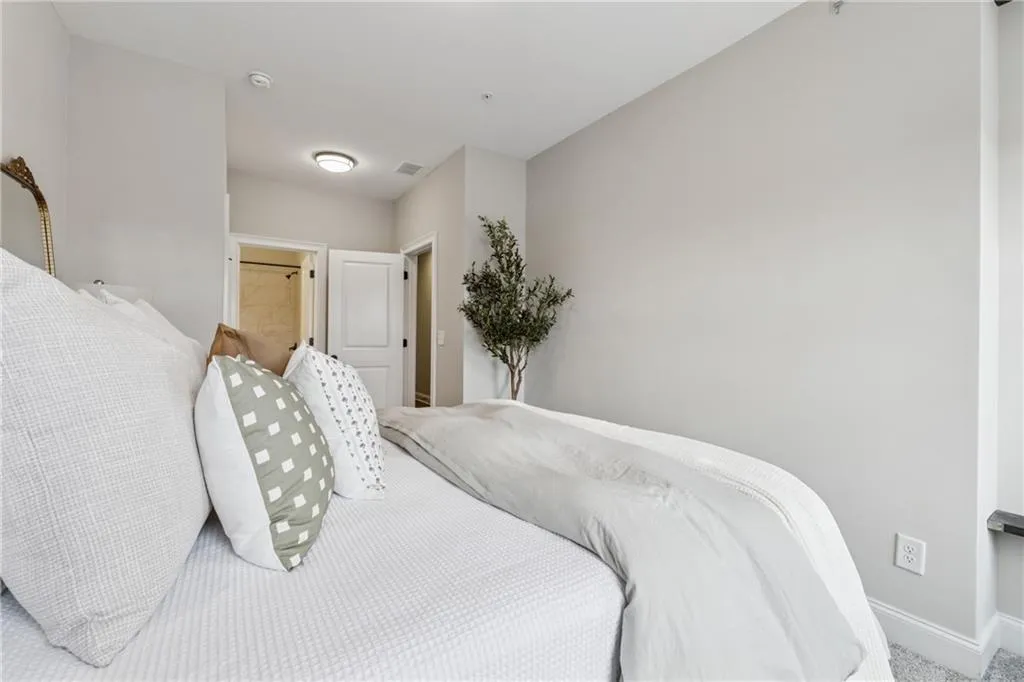 6682 Sterling Drive, Atlanta, Georgia 30328, 3 Bedrooms Bedrooms, ,4 BathroomsBathrooms,Residential,Sold,6682 Sterling Drive,7546371