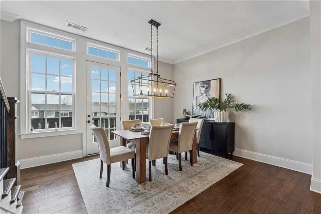 6682 Sterling Drive, Atlanta, Georgia 30328, 3 Bedrooms Bedrooms, ,4 BathroomsBathrooms,Residential,Sold,6682 Sterling Drive,7546371