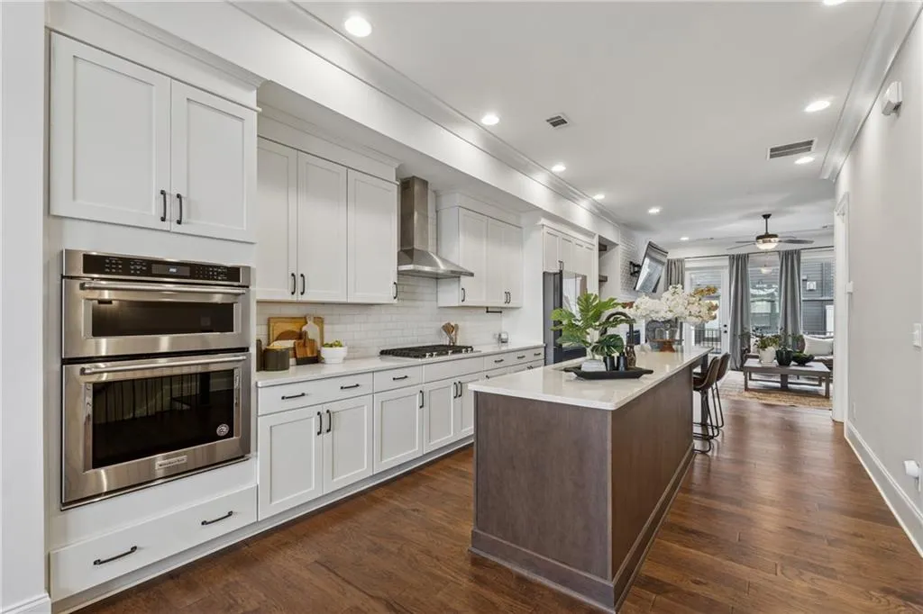 6682 Sterling Drive, Atlanta, Georgia 30328, 3 Bedrooms Bedrooms, ,4 BathroomsBathrooms,Residential,Sold,6682 Sterling Drive,7546371