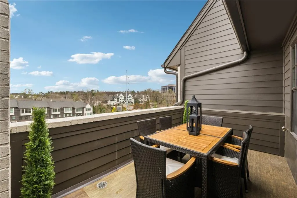 6682 Sterling Drive, Atlanta, Georgia 30328, 3 Bedrooms Bedrooms, ,4 BathroomsBathrooms,Residential,Sold,6682 Sterling Drive,7546371