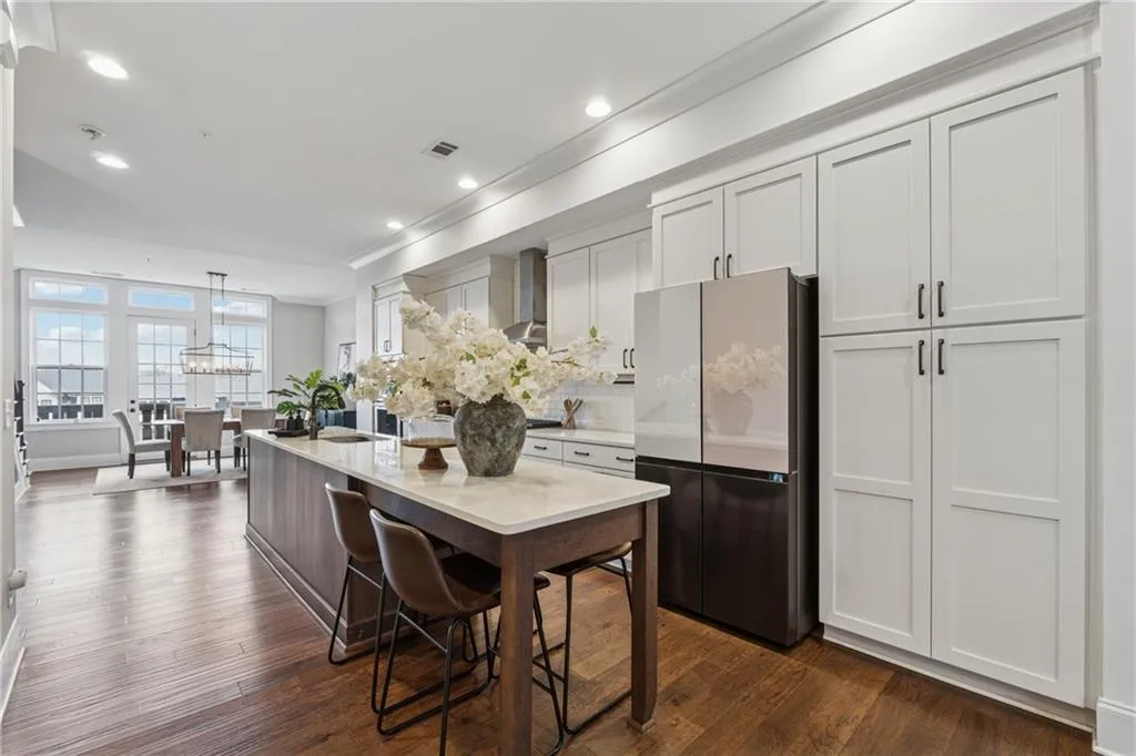 6682 Sterling Drive, Atlanta, Georgia 30328, 3 Bedrooms Bedrooms, ,4 BathroomsBathrooms,Residential,Sold,6682 Sterling Drive,7546371