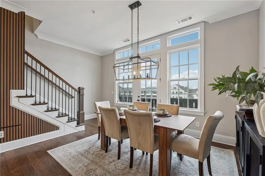 6682 Sterling Drive, Atlanta, Georgia 30328, 3 Bedrooms Bedrooms, ,4 BathroomsBathrooms,Residential,Sold,6682 Sterling Drive,7546371