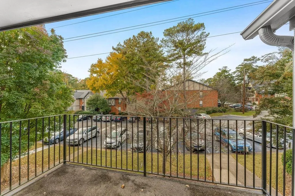 6851 Roswell Road Unit #o9, Atlanta, Georgia 30328, 1 Bedroom Bedrooms, ,1 BathroomBathrooms,Residential,Sold,6851 Roswell Road Unit #o9,6959994