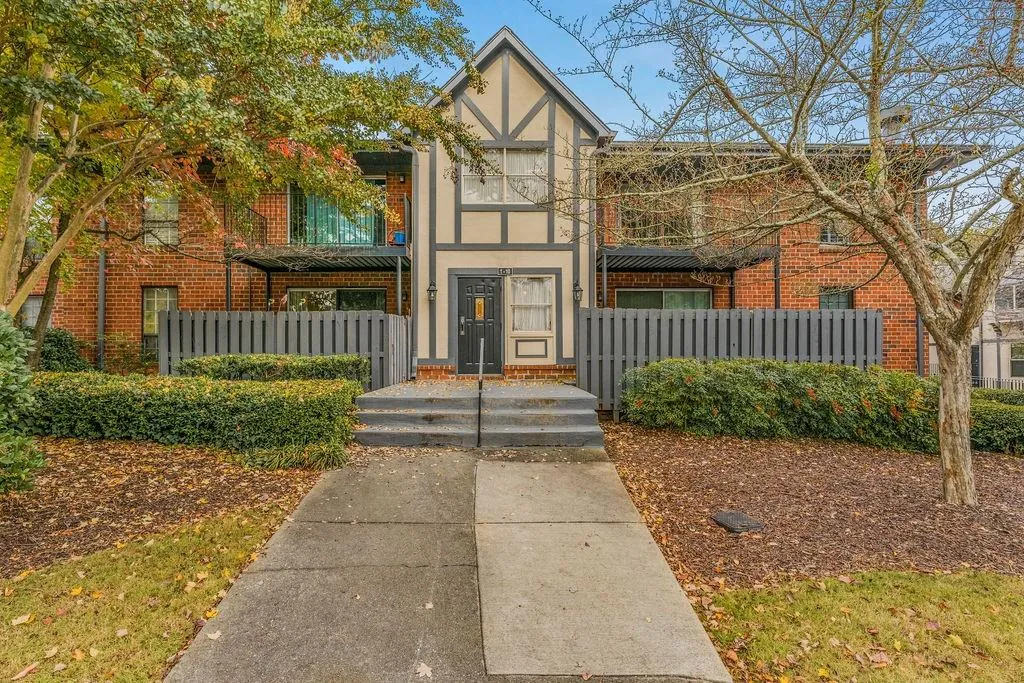 6851 Roswell Road Unit #o9, Atlanta, Georgia 30328, 1 Bedroom Bedrooms, ,1 BathroomBathrooms,Residential,Sold,6851 Roswell Road Unit #o9,6959994