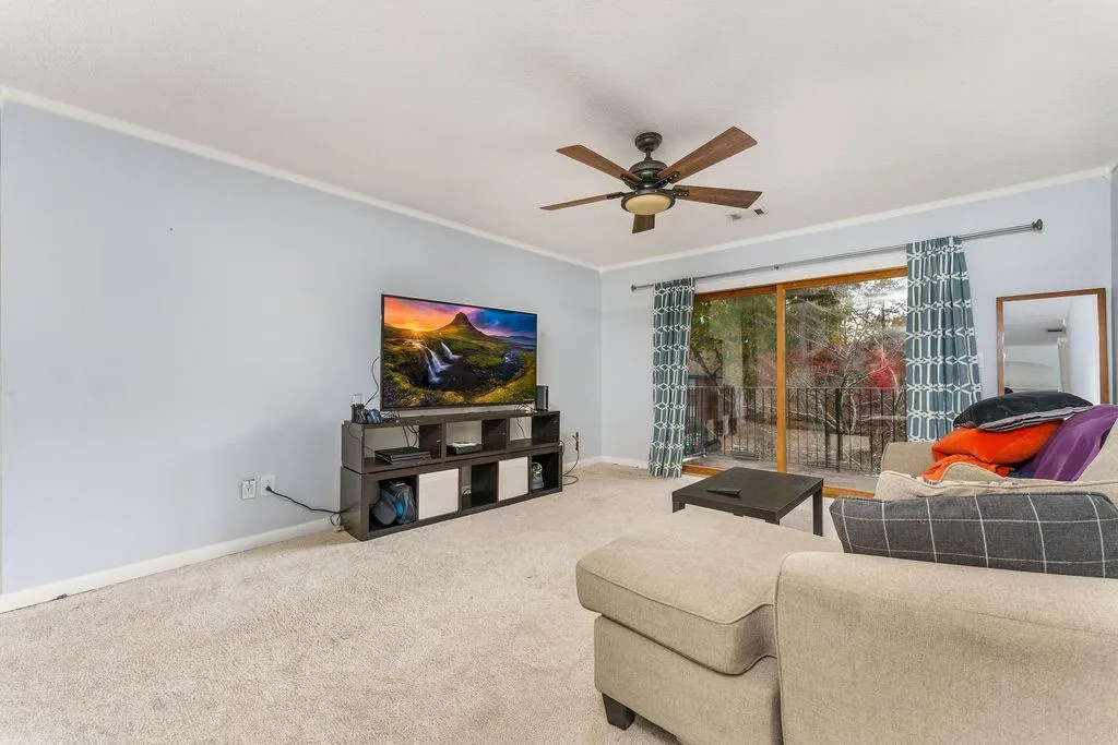 6851 Roswell Road Unit #o9, Atlanta, Georgia 30328, 1 Bedroom Bedrooms, ,1 BathroomBathrooms,Residential,Sold,6851 Roswell Road Unit #o9,6959994