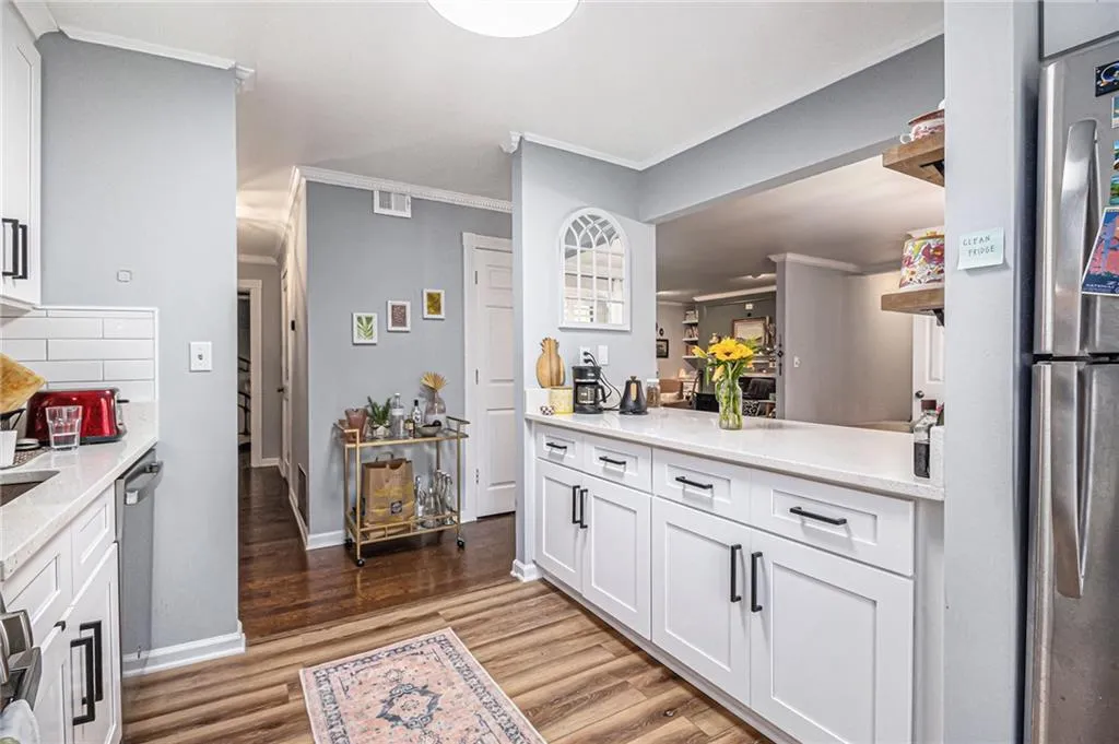1702 Woodcliff Drive Ne, Atlanta, Georgia 30329, 2 Bedrooms Bedrooms, ,2 BathroomsBathrooms,Residential,For Sale,1702 Woodcliff Drive Ne,7655373