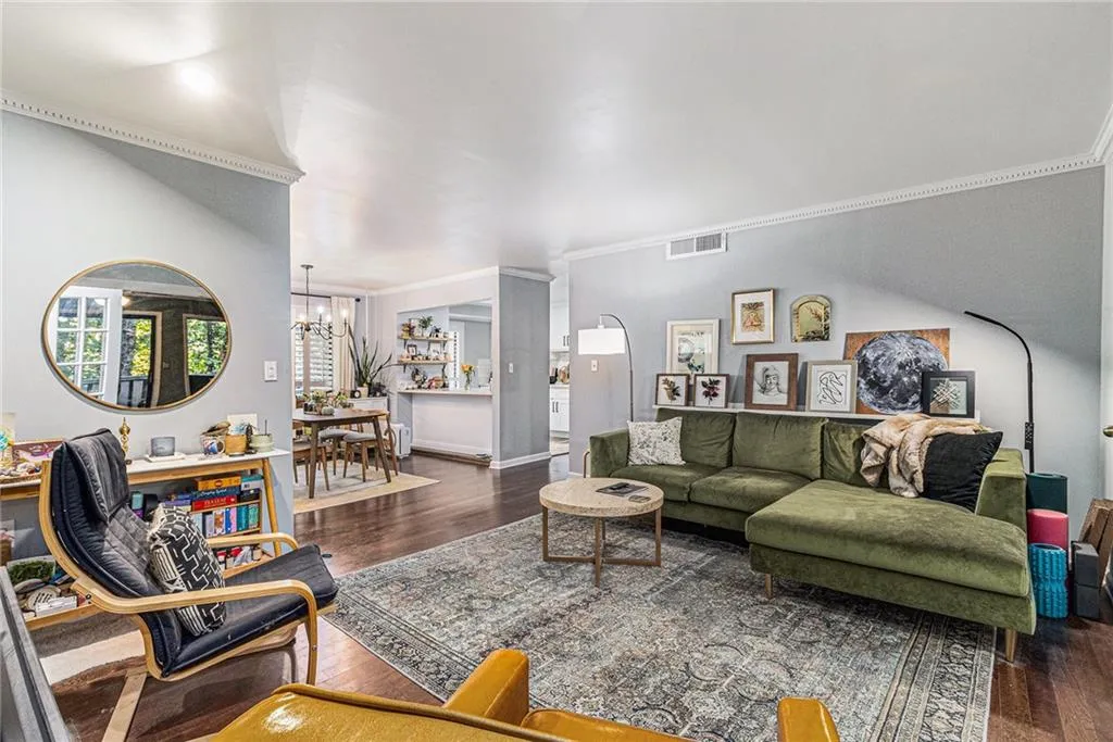 1702 Woodcliff Drive Ne, Atlanta, Georgia 30329, 2 Bedrooms Bedrooms, ,2 BathroomsBathrooms,Residential,For Sale,1702 Woodcliff Drive Ne,7655373
