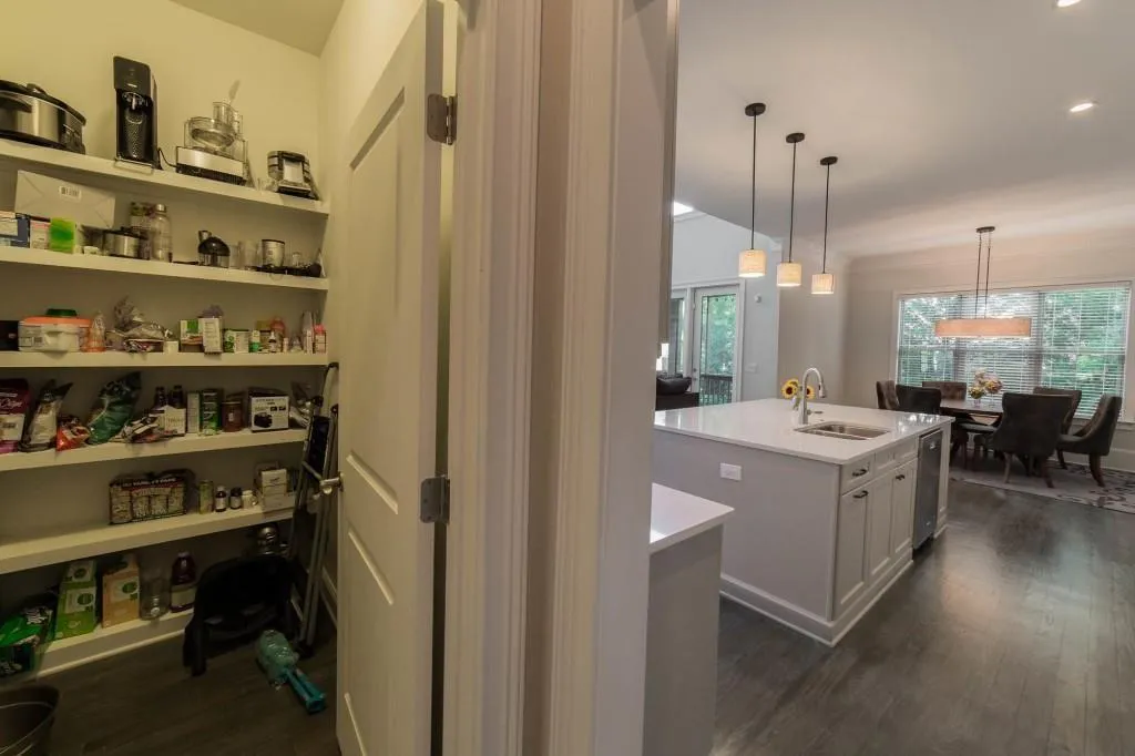 5 Long Island Place, Sandy Springs, Georgia 30328, 5 Bedrooms Bedrooms, ,3 BathroomsBathrooms,Residential,Sold,5 Long Island Place,6010761