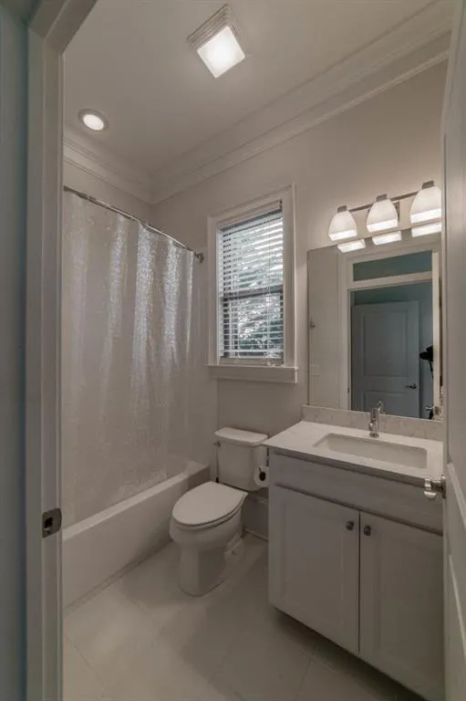 5 Long Island Place, Sandy Springs, Georgia 30328, 5 Bedrooms Bedrooms, ,3 BathroomsBathrooms,Residential,Sold,5 Long Island Place,6010761