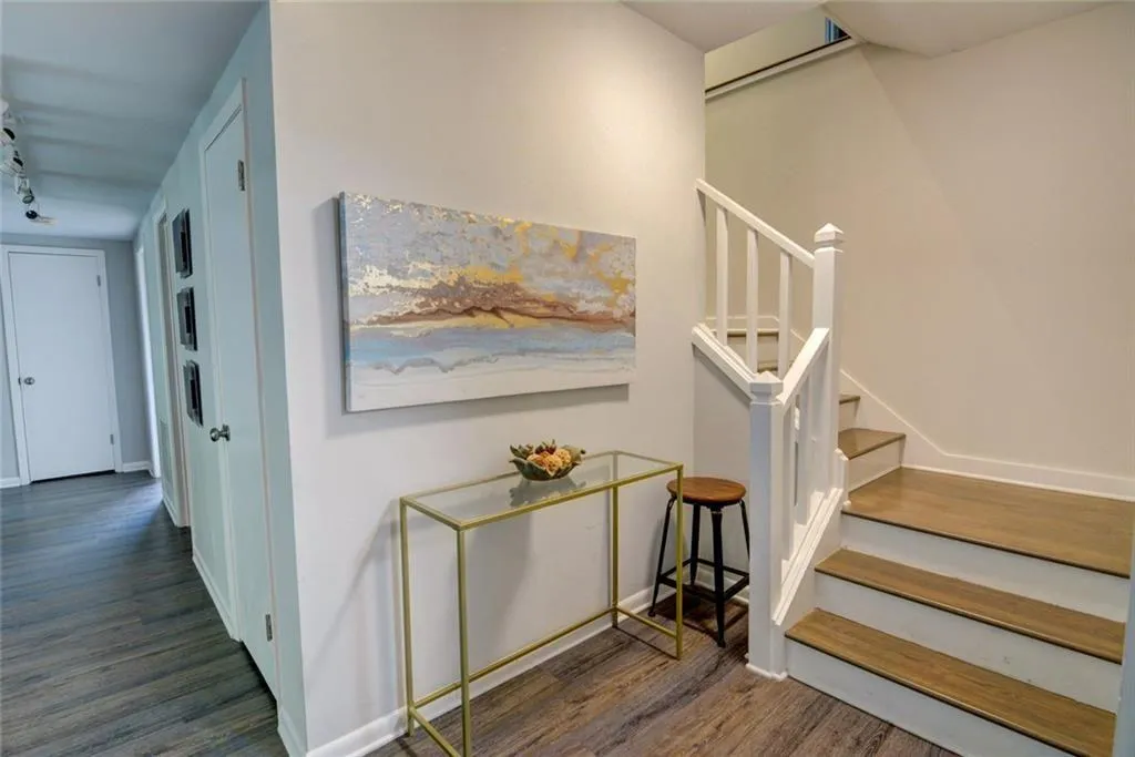 6090 Weatherly Drive Nw, Sandy Springs, Georgia 30328, 3 Bedrooms Bedrooms, ,3 BathroomsBathrooms,Residential,For Sale,6090 Weatherly Drive Nw,7763628