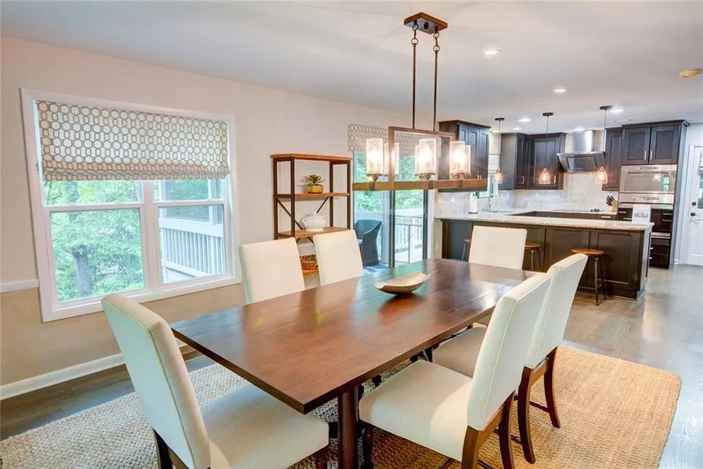 6090 Weatherly Drive Nw, Sandy Springs, Georgia 30328, 3 Bedrooms Bedrooms, ,3 BathroomsBathrooms,Residential,For Sale,6090 Weatherly Drive Nw,7763628