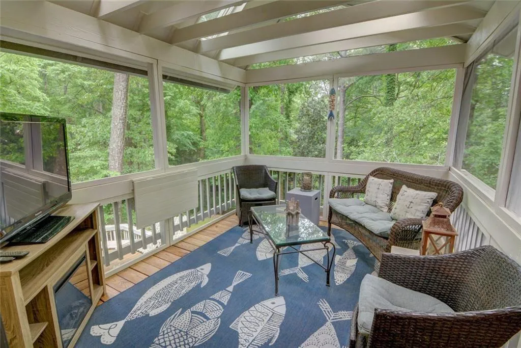 6090 Weatherly Drive Nw, Sandy Springs, Georgia 30328, 3 Bedrooms Bedrooms, ,3 BathroomsBathrooms,Residential,For Sale,6090 Weatherly Drive Nw,7763628