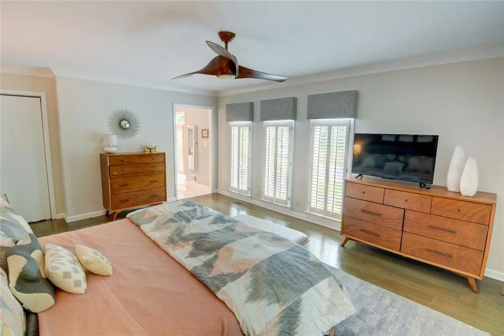 6090 Weatherly Drive Nw, Sandy Springs, Georgia 30328, 3 Bedrooms Bedrooms, ,3 BathroomsBathrooms,Residential,For Sale,6090 Weatherly Drive Nw,7763628