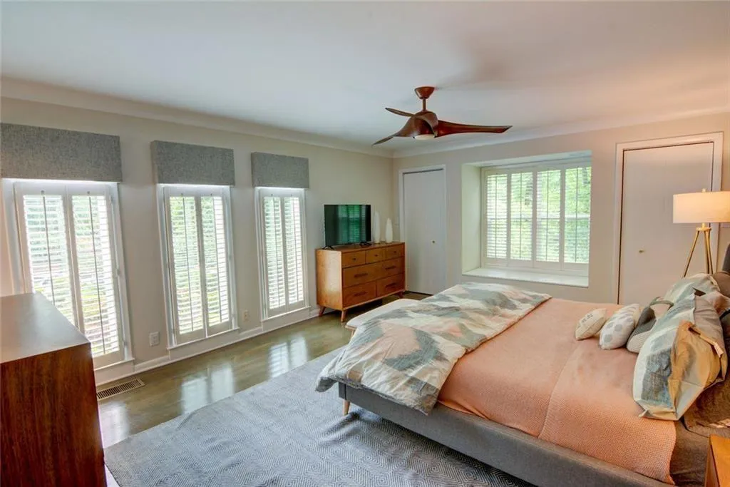 6090 Weatherly Drive Nw, Sandy Springs, Georgia 30328, 3 Bedrooms Bedrooms, ,3 BathroomsBathrooms,Residential,For Sale,6090 Weatherly Drive Nw,7763628