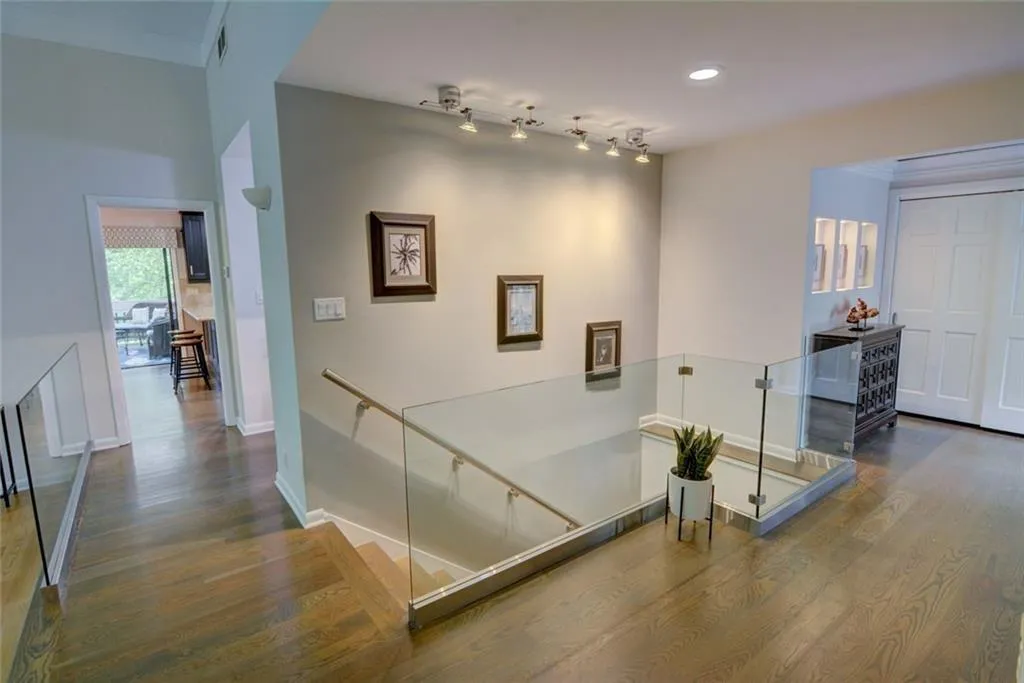 6090 Weatherly Drive Nw, Sandy Springs, Georgia 30328, 3 Bedrooms Bedrooms, ,3 BathroomsBathrooms,Residential,For Sale,6090 Weatherly Drive Nw,7763628