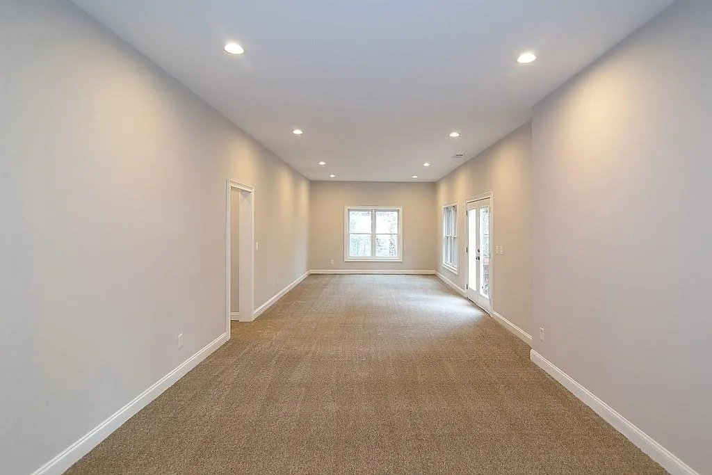585 Cliftwood Court, Sandy Springs, Georgia 30328, 5 Bedrooms Bedrooms, ,5 BathroomsBathrooms,Residential,Sold,585 Cliftwood Court,6517806